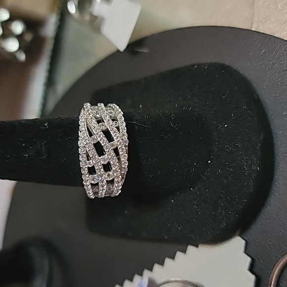 WHT sapphire ring 6 - Picture 1 of 1